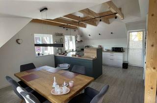 Wohnung kaufen in 74366 Kirchheim, Moderne 4 -Zimmer Dachgeschosswohnung in zentraler Lage