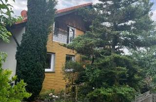 Wohnung mieten in Nürnberger Straße 22, 91077 Neunkirchen, Freundliche 3,5-Zimmer-Dachgeschosswohnung mit EBK in Neunkirchen am Brand