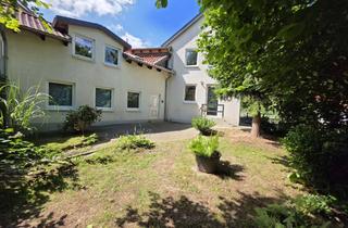 Wohnung mieten in Einbecker Straße, 37154 Northeim, Idyllisch gelegene EG-Whg. mit eigenem Garten und EBK in Northeim / Ortsteil Hollenstedt