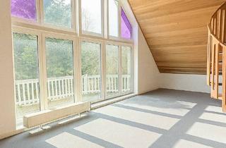 Wohnung kaufen in 25826 Sankt Peter-Ording, SPO-Rarität am Dünenwald: XXL-Dachgeschosswohnung mit Maisonetten-Studio, Galerie & Dachterrasse