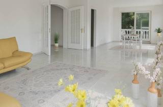 Wohnung kaufen in Vincentistraße 23, 76530 Innenstadt, Helle, luxuriöse 3-Zimmer-Wohnung mit großem Balkon und EBK in Baden-Baden