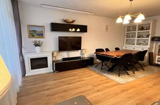 Wohnung kaufen in 76448 Durmersheim, Provisionsfrei! Wohnen mit Weitblick – Top-sanierte 3-Zimmer-Wohnung mit Balkon & Wellnesszugang
