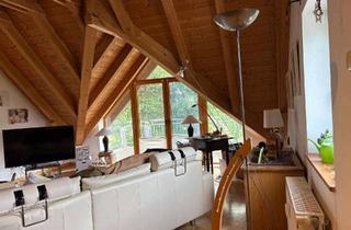 Wohnung mieten in 93188 Pielenhofen, Offen gestaltete DG-Wohnung mit gehobener Innenausstattung mit Balkon und EBK in Rohrdorf