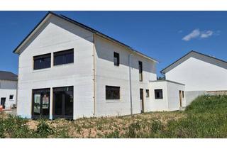 Haus kaufen in 73486 Adelmannsfelden, Attraktives Haus auf großzügigem Grundstück – Viel Raum für Ihre individuellen Wünsche!