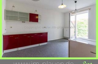 Wohnung mieten in Lange Straße 17, 08525 Plauen, Plauen-Haselbrunn: 2-Zimmer-DG-Wohnung mit Balkon & EBK – ab sofort