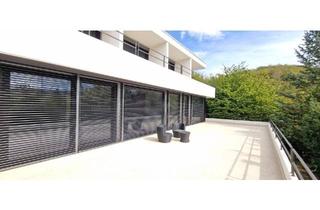 Villa kaufen in 54296 Trier, Trier - Exclusive Architektenvilla mit Wellness-Bereich und Privatkino