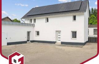 Wohnung kaufen in 53359 Rheinbach, Erstbezug nach Kernsanierung! Bezugsfreies Einfamilienhaus mit Wärmepumpe, PV-Anlage und Innenhof