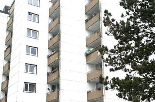 Wohnung kaufen in Friedlandstraße, 25451 Quickborn, Helle und gut geschnittene 2-Zimmerwohnung mit Balkon und Tiefgarage
