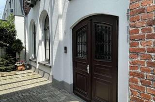 Wohnung kaufen in 42781 Haan, Schon im Herbst genießen! Traumwohnung mit großer Dachterrasse mit Weitblick Richtung D
