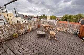 Wohnung mieten in Vor Dem Steintor 94, 28203 Steintor, Schöne und gepflegte 2-Zimmer-Dachgeschosswohnung mit Dachterrasse in Bremen
