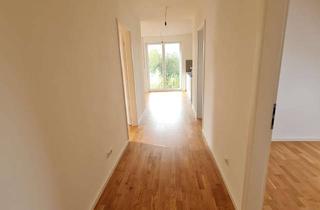 Wohnung mieten in Eggenfeldener Str. 17a, 94424 Arnstorf, Helle 3,5 Zimmer Dachgeschosswohnung mit Balkon