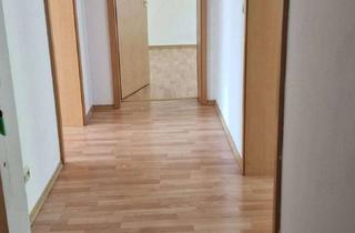 Wohnung mieten in Pfarr, 95028 Innenstadt, Helle 4-Zimmer-Wohnung Nähe Stadtbad