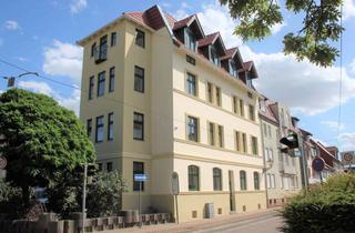 Wohnung mieten in 38820 Halberstadt, Nähe Ameos Klinikum! 2 Raum DG-Altbau-Wohnung 49m², separate Küche mit EBK!