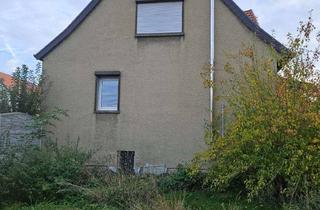 Einfamilienhaus kaufen in 06577 Gorsleben, Einfamilienhaus mit Nebengelass und großzügigem Grundstück am Ortsrand von Gorsleben