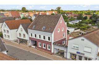 Mehrfamilienhaus kaufen in Hauptstraße 164, 76756 Bellheim, Sanierungsbedürftiges Mehrfamilienhaus mit Bauplatz in zweiter Reihe!