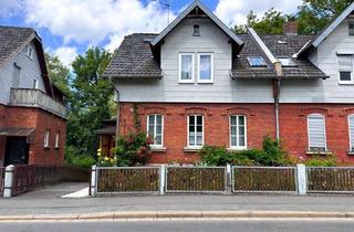 Doppelhaushälfte kaufen in 96450 Coburg, Gepflegte Doppelhaushälfte in stadtnaher Lage