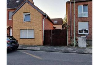 Haus kaufen in Zülpicher Straße 24, 52388 Nörvenich, Provisionsfrei: Entkerntes Fachwerkhaus mit Ausbaureserve