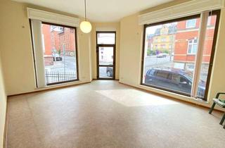 Büro zu mieten in 96515 Sonneberg, Zentral gelegene Gewerbe-Einheit (Büro/Praxis/Laden) mit großen Schaufenstern - Nähe Fußgängerzone