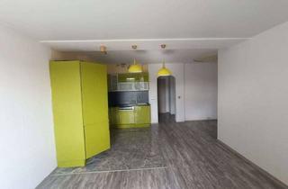 Wohnung kaufen in Außenring, 08132 Mülsen, Exklusive, modernisierte 4-Zimmer-Wohnung mit Balkon und Einbauküche in Mülsen