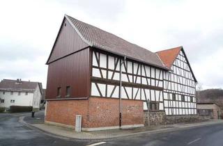 Haus kaufen in 36318 Schwalmtal, Schnäppchen: Gr. Wohnhaus m. Nebengebäuden & 3300 m² Grund - nähe Alsfeld