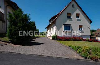 Einfamilienhaus kaufen in 97657 Sandberg, klassisches Einfamilienhaus mit großzügigen pflegeleichten Garten