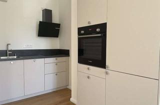 Wohnung mieten in Elisabethkirchstraße, 10115 Mitte, umfassend sanierte 2 Zimmer Wohnung mit EBK und Wannenbad