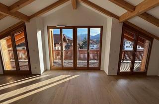 Wohnung mieten in 83727 Schliersee, 3,5-Zimmer-Dachgeschosswohnung mit Bergblick, zwei Balkonen und Einbauküche in Schliersee
