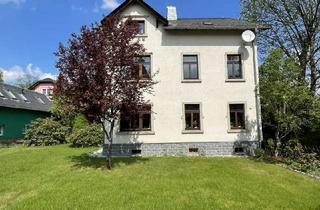 Wohnung mieten in Dresdener Straße 46, 01454 Radeberg, Lichtdurchflutete 2-Raum-Dachgeschosswohnung mit Garten und Garage