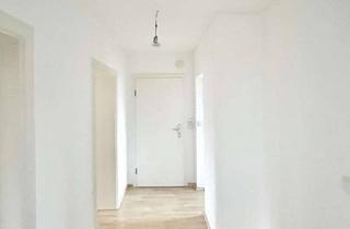 Wohnung mieten in Marktlerstrasse 60, 84489 Burghausen, Stylisch wohnen für Singles & Paare - 3 -Zimmer im Herzen Burghausens - 3. OG ohne Aufzug