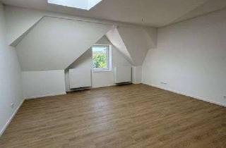 Wohnung mieten in Bahnhofstr. 23, 15344 Strausberg, Neubau-Dachgeschosswohnung im Altbau – ökologisch & stilvoll