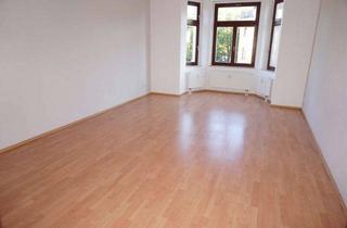 Wohnung mieten in Weststraße 110, 09116 Chemnitz, großes Wohnzi. + Küche + Balkon / im 3. OG. frei ab 1.10.25