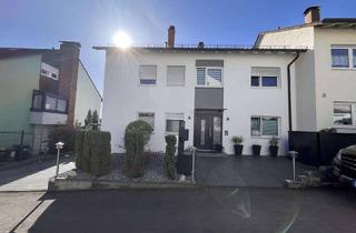 Haus kaufen in 73207 Plochingen, Modernisiertes 2 Zweifamilienhaus mit 8 Zimmern und ausgebauten Dachgeschoss