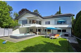Villa kaufen in 77654 Offenburg, Traumhafte Villa mit klimatisierten Räumen und Pool in bester Lage von Offenburg-Ost