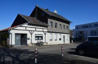 Mehrfamilienhaus kaufen in 52499 Baesweiler, Mehrfamilienhaus für Handwerker/Investor zum Vermieten oder auch teilweise Eigennutz