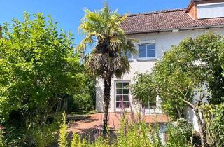 Haus mieten in 65239 Hochheim, Ruhiges Wohnen - wunderschöner Garten mit Teich
