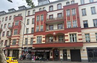 Wohnung kaufen in Warschauer Straße 60, 10243 Friedrichshain (Friedrichshain), Charaktervolle 3-Zimmer-Altbauwohnung mit 2 Balkonen im 4. OG, in Berlin Friedrichshain