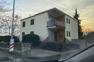 Garagen kaufen in Am Taubenbaum, 61231 Bad Nauheim, Faktor 14!!!!! 2 MFH mit 6 Garagen, Ausbaureserve und großem Areal! 7,2% Rendite!