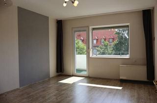Wohnung kaufen in Flankenschanze, 13585 Berlin, Helle großzügige 2-Zimmer-Wohnung privat zu verkaufen