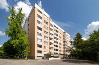 Wohnung kaufen in 86169 Augsburg, Renovierte 1-ZKB-Wohnung mit Balkon in der beliebten Augsburger Hammerschmiede