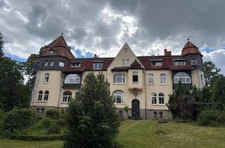 Wohnung kaufen in 52223 Stolberg, Stolberg (Rhld.) - Tolle 4-Zimmer Wohnung in alter Direktorenvilla zu verkaufen!