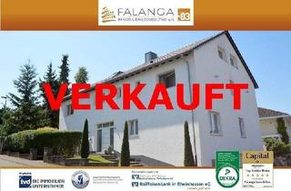 Mehrfamilienhaus kaufen in 65232 Taunusstein, Taunusstein-Wehen - Falanga Immobilien - TOP 3-FH mit zusätzlichem Wohnbereich, Parkplätzen und Garage in TAUNUSSTEIN !