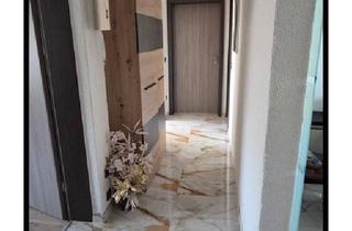 Wohnung kaufen in 78239 Rielasingen-Worblingen, Rielasingen-Worblingen - Wohnung mit 2 Parkplätze und neu Küche