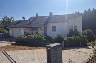Einfamilienhaus kaufen in 35112 Fronhausen, Fronhausen / Lahn - Freistehendes Einfamilienhaus in Fronhausen Lahn mit großem Grundstück im Grünen