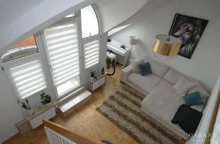 Wohnung kaufen in 83022 Ost, Komplett saniert in 2022 - Renditestarke und stilvolle Maisonette-Wohnung mit Dachterrasse