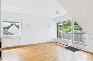 Wohnung kaufen in 52372 Kreuzau, Wohnen mit Wohlfühlfaktor: Maisonette mit Charme in Kreuzau-Winden
