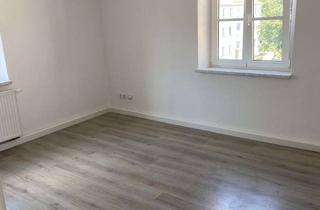 Wohnung mieten in Gerhart-Hauptmann-Str. 4a, 96317 Kronach, Schöne 4-Zimmer Wohnung in der Siedlung