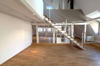 Lofts mieten in 88212 Ravensburg, Lichtdurchflutetes Loft mit historischem Flair und komfortablem TG-Stellplatz