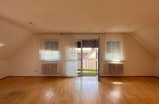 Wohnung mieten in Am Main-Donau-Kanal, 96114 Hirschaid, Zwei-Zimmer-DG-Wohnung mit Balkon in Hirschaid