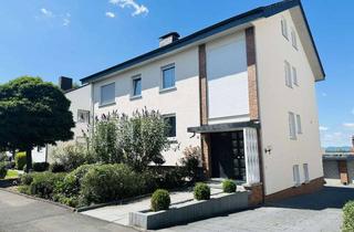 Wohnung mieten in 34253 Lohfelden, Erstbezug nach Sanierung: 3-Zimmer-Wohnung mit Balkon & Gartenblick