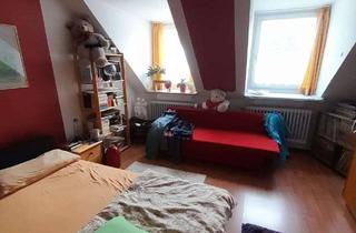 Wohnung mieten in Griesstraße, 85567 Grafing, Geschmackvolle 2,5-Zimmer-Dachgeschosswohnung mit Balkon in Grafing